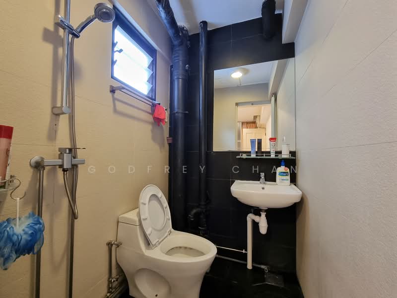 264 Jurong East Street 24, 264 Jurong East Street 24, 2 Bedrooms, 721 sqft, HDB Flat For Rent, by Godfrey Chan, 24144769 - PropertyGuru.com.sg