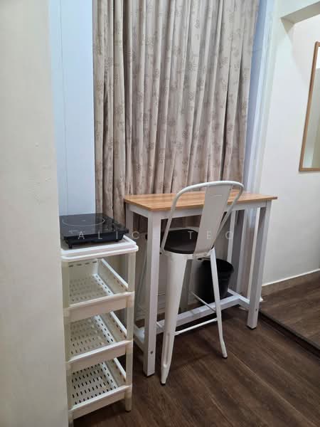 Aston Mansions, 3 Lorong 42 Geylang, Studio, 200 sqft, Apartment For Rent, by Alice Teo, 24145009 - PropertyGuru.com.sg