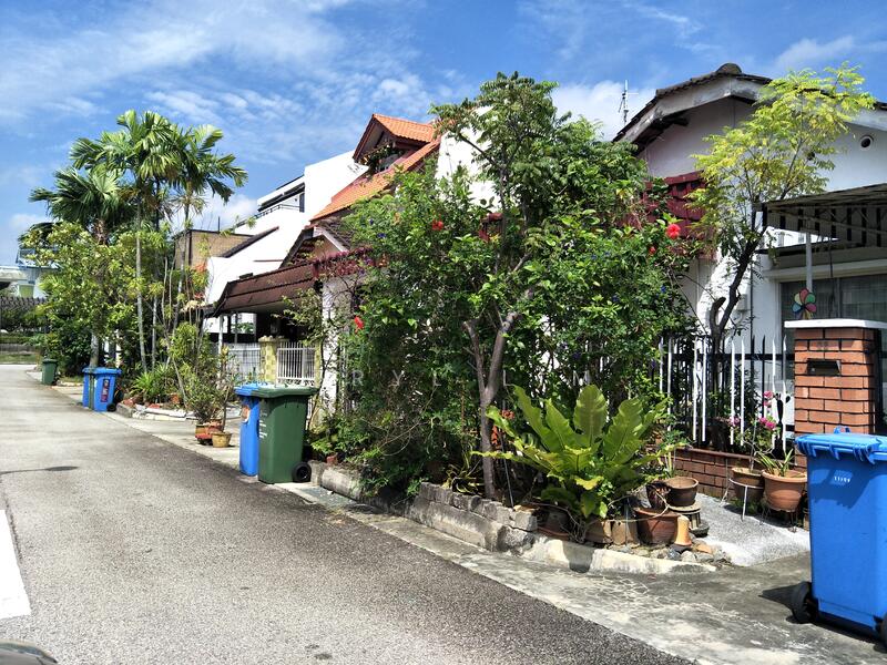 ⭐️⭐️ LANDED7772 Original Corner Terrace Great For Redevelopment Corner