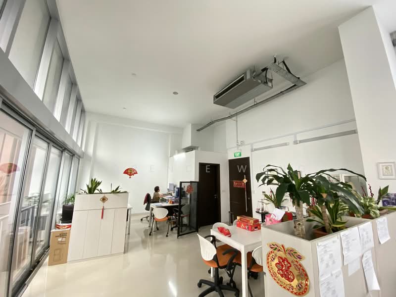 Eon Shenton, 70 Shenton Way, 1,100 sqft, Office For Sale, by Florence Wong, 24148212 - CommercialGuru.com.sg