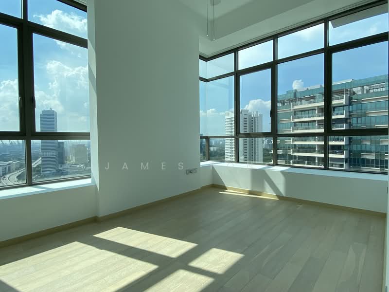 Skyline Residences, 608 Telok Blangah Road, 3 Bedrooms, 1,475 sqft, Condominium For Rent, by James Fong, 24148827 - Master Bedroom with Sea View & Pool View - PropertyGuru.com.sg