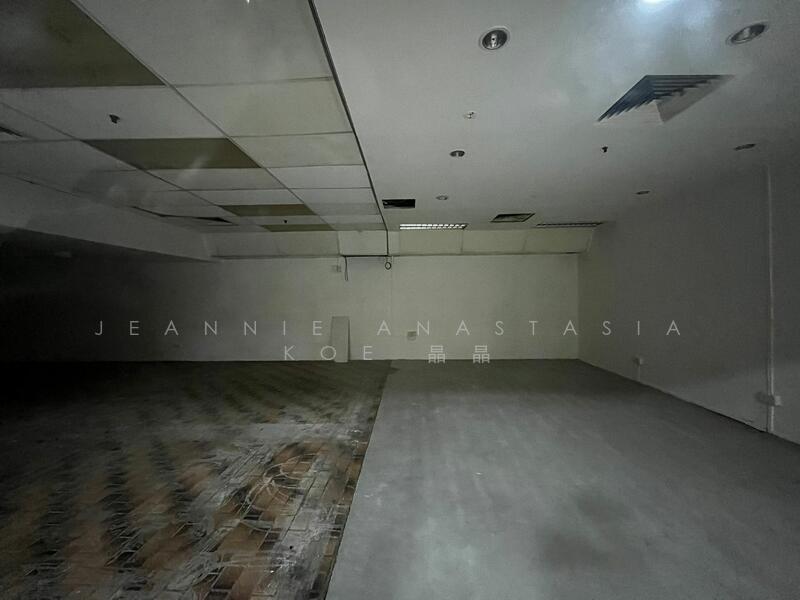 Parklane Shopping Mall, 35 Selegie Road, 1,184 sqft, Other Retail For Rent, by Jeannie Anastasia Koe 高晶晶, 24149011 - CommercialGuru.com.sg