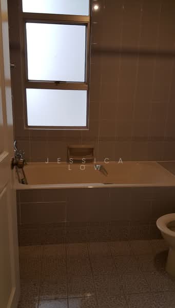 Leonie Condotel, 2 Leonie Hill Road, 4 Bedrooms, 2,715 sqft, Condominium For Rent, by Jessica Low, 24149794 - PropertyGuru.com.sg