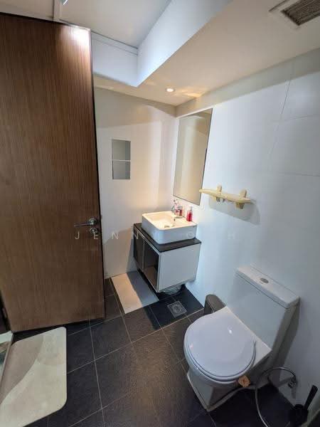 Suites @ Katong, 263 Tanjong Katong Road, East Coast / Marine Parade, 1 Bedroom, 431 sqft, Condominium For Rent, by Jenny Goh, 24149937 - Bathroom - PropertyGuru.com.sg