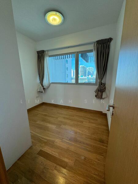 Eight Riversuites, 2 Whampoa East, 2 Bedrooms, 700 sqft, Condominium For Rent, by Lim Kah Seng, 24150283 - PropertyGuru.com.sg