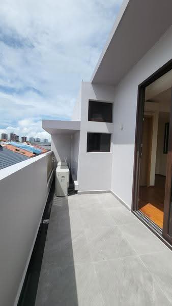 D15 Siglap Locale! Huge Almost New Semi-Detached With Lift And Pool, Tosca Street, Opera Estate, Siglap, East Coast / Marine Parade, 6 Bedrooms, 5,590 sqft, Semi-Detached House For Rent, by Sylvia Lau, 24151440 - PropertyGuru.com.sg