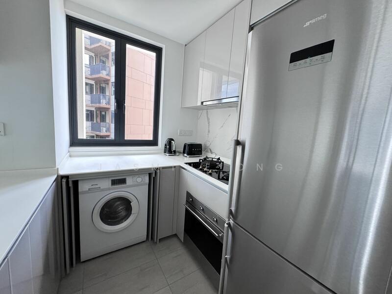 For Rent - Parc Esta