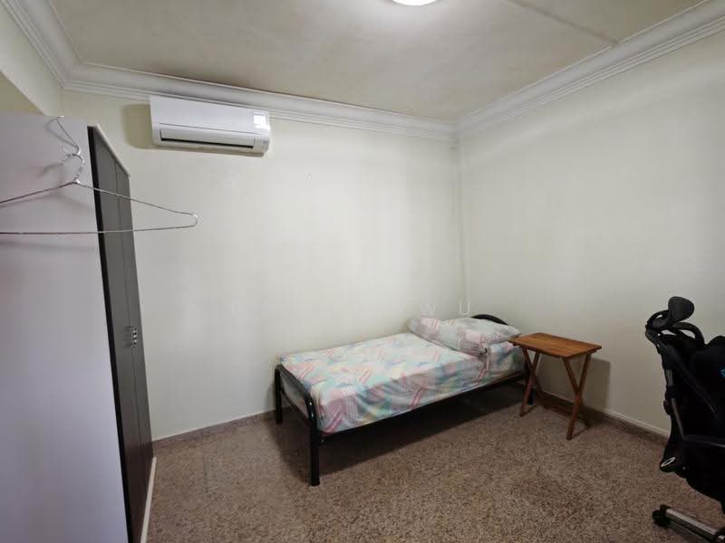 663 Jalan Damai, 663 Jalan Damai, Eunos / Geylang / Paya Lebar, Room Rental, 120 sqft, HDB Flat For Rent, by Brian Wu, 24151872 - Smaller Bedroom - PropertyGuru.com.sg