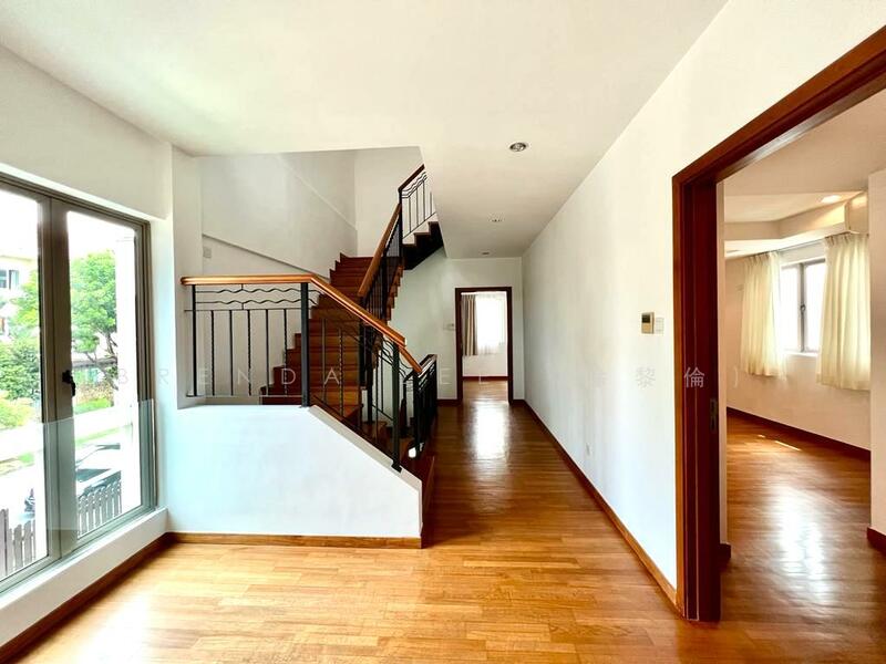 For Rent, Detached House at Duchess Avenue