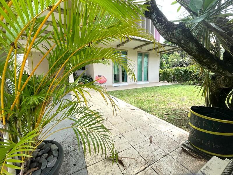 For Rent, Detached House at Duchess Avenue