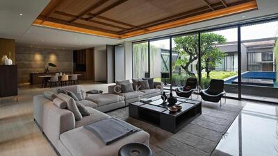 For Sale - 11,xxxsf. Freehold. 1Km RGPS. 35M Grand Frontage.Dickson☎️9488.40.80