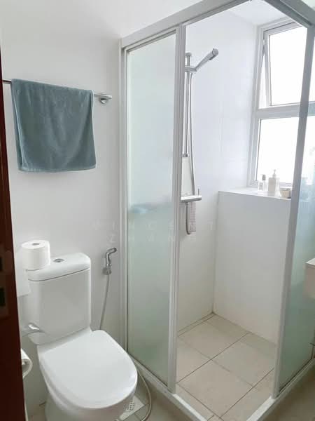 La Casa Condominium For Sale at S$ 1,350,000 | PropertyGuru Singapore