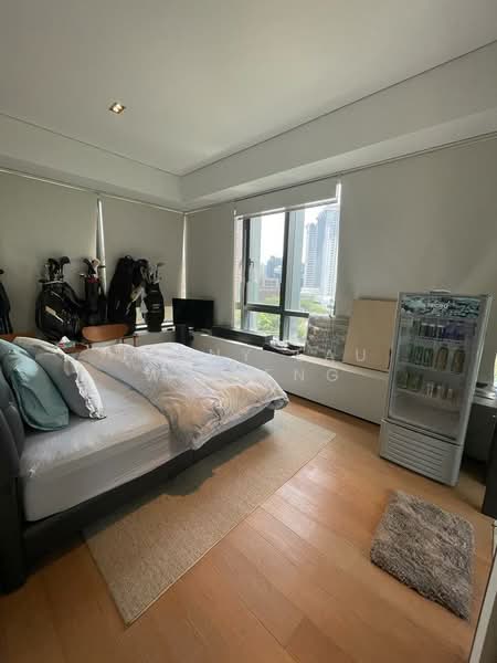 OUE Twin Peaks, 33 Leonie Hill Road, 3 Bedrooms, 1,604 sqft, Condominium For Sale, by Jenny Lau Wee Eng, 24154288 - Master bedroom  - PropertyGuru.com.sg