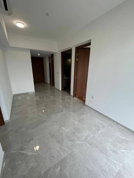 23 Stirling Road photo 3