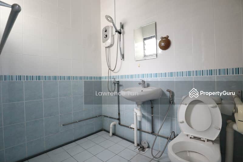 For Rent - 688 Hougang Street 61