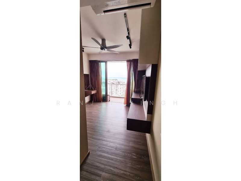 Ripple Bay, 16 Pasir Ris Link, 3 Bedrooms, 1,087 sqft, Condominium For Rent, by Ranjit Singh, 24155460 - Master Bedroom with  huge balcony facing the sea - PropertyGuru.com.sg