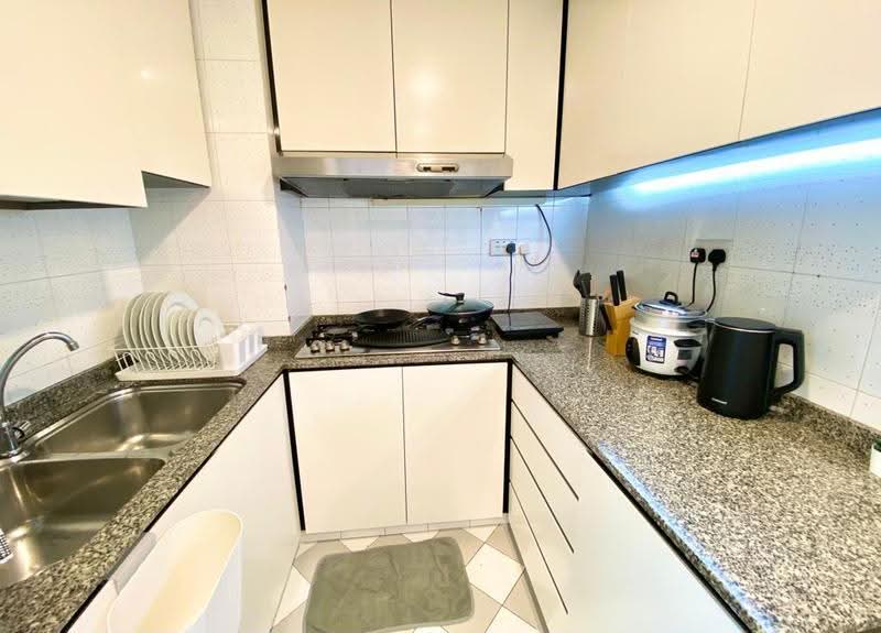 Emerald Park, 2 Indus Road, Alexandra / Commonwealth, 1 Bedroom, 105 sqft, Condominium For Rent, by Nicholas Gn, 24158218 - PropertyGuru.com.sg