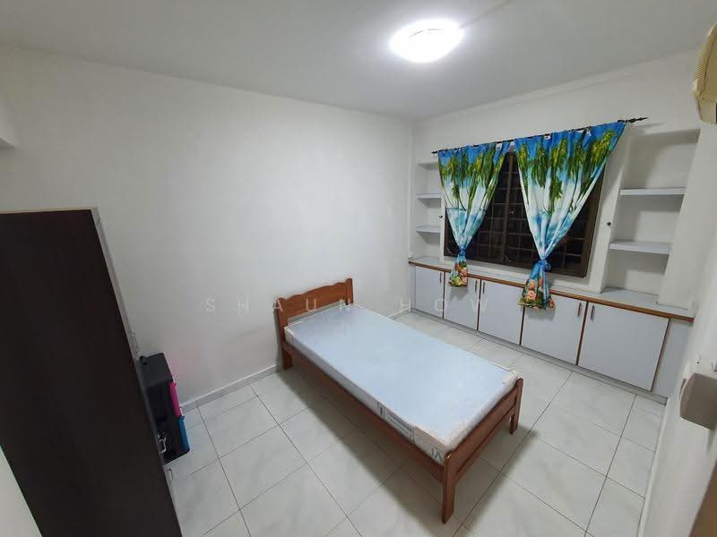177 Lompang Road, 177 Lompang Road, Dairy Farm / Bukit Panjang / Choa Chu Kang, 2 Bedrooms, 969 sqft, HDB Flat For Rent, by Shaun How, 24159156 - Bedroom - PropertyGuru.com.sg