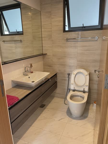 Waterfront Isle, 738 Bedok Reservoir Road, 2 Bedrooms, 904 sqft, Condominium For Rent, by Ansell Teh, 24159172 - PropertyGuru.com.sg