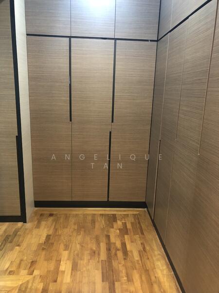 Walk-in wardrobe