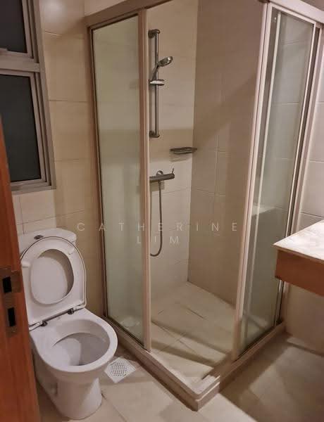 The Lakeshore, 33 Jurong West Street 41, Boon Lay / Jurong / Tuas, 2 Bedrooms, 861 sqft, Condominium For Rent, by Catherine Lim, 24166009 - Bathroom - PropertyGuru.com.sg