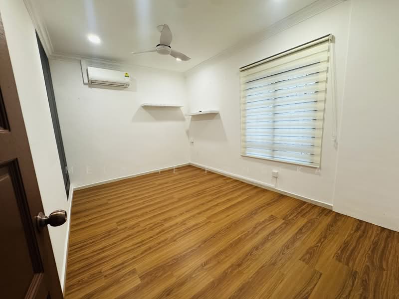 Teacher's Housing Estate, Tagore Avenue, 4 Bedrooms, 3,200 sqft, Terraced House For Rent, by Melanie Fonseka, 24169352 - PropertyGuru.com.sg