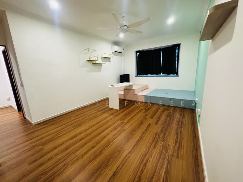 Teacher's Housing Estate, Tagore Avenue, 4 Bedrooms, 3,200 sqft, Terraced House For Rent, by Melanie Fonseka, 24169352 - PropertyGuru.com.sg