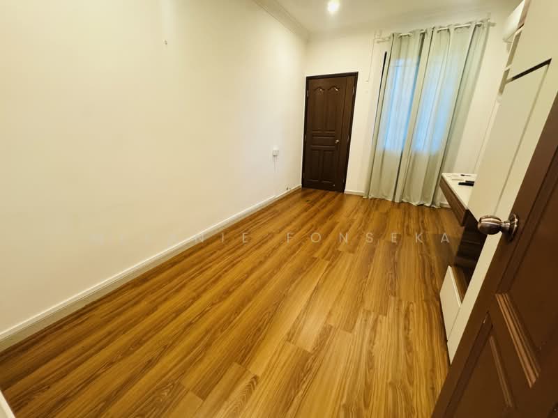 Teacher's Housing Estate, Tagore Avenue, 4 Bedrooms, 3,200 sqft, Terraced House For Rent, by Melanie Fonseka, 24169352 - PropertyGuru.com.sg