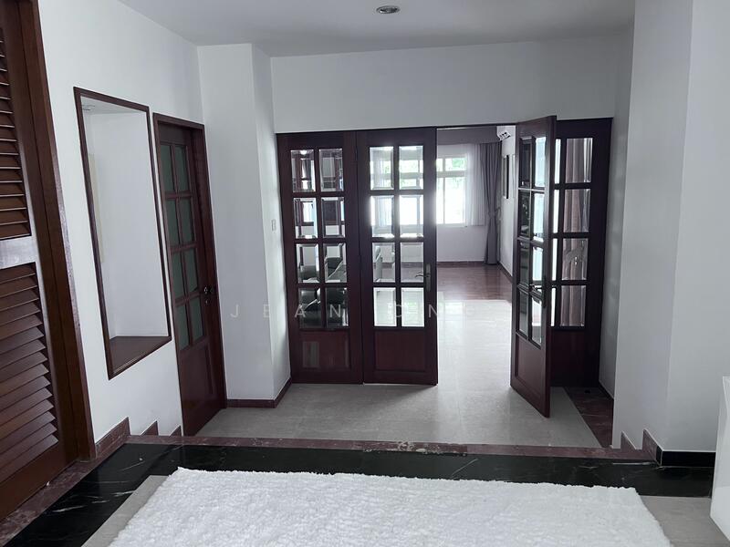 ❤️GOOD VALUE $ ❤️D11 CHARMING BUNGALOW. 1KM ACS & SCGS. MOVE-IN. CAN DETACH. ☎️ JEAN 93571119 Semi-Detached House For Sale at S$ 13,800,000 | PropertyGuru Singapore