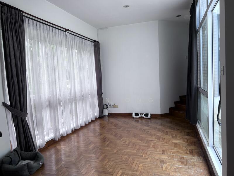 ❤️GOOD VALUE $ ❤️D11 CHARMING BUNGALOW. 1KM ACS & SCGS. MOVE-IN. CAN DETACH. ☎️ JEAN 93571119 Semi-Detached House For Sale at S$ 13,800,000 | PropertyGuru Singapore