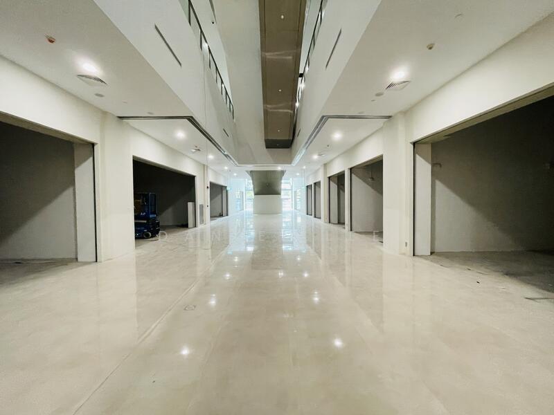 Commercial Property For Rent, in Grantral Mall Macpherson