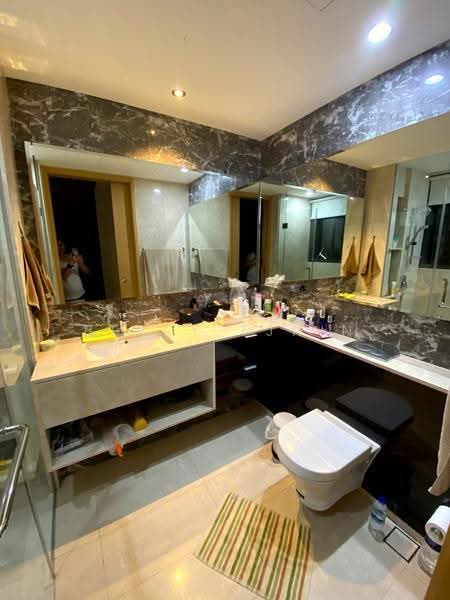 Commonwealth Towers, 232 Commonwealth Avenue, Alexandra / Commonwealth, 2 Bedrooms, 700 sqft, Condominium For Rent, by Berry Tjhin, 24173322 - PropertyGuru.com.sg