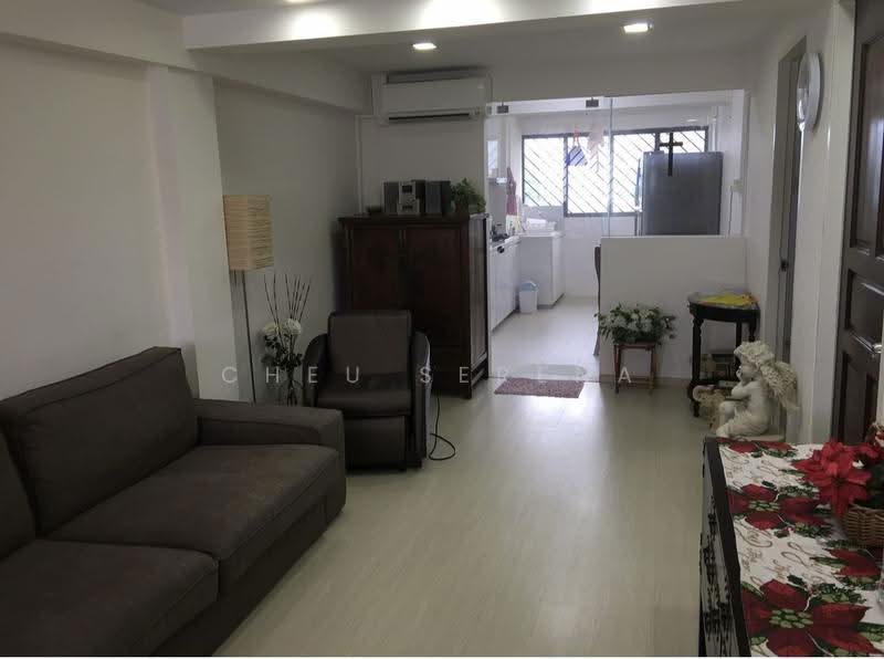 32 Holland Close, 32 Holland Close, Tanglin / Holland / Bukit Timah, 2 Bedrooms, 620 sqft, HDB Flat For Rent, by Cheu Serena, 24175058 - PropertyGuru.com.sg