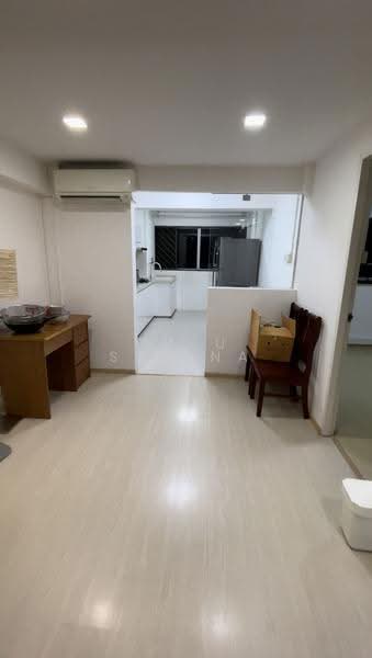32 Holland Close, 32 Holland Close, Tanglin / Holland / Bukit Timah, 2 Bedrooms, 620 sqft, HDB Flat For Rent, by Cheu Serena, 24175058 - PropertyGuru.com.sg