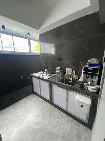 Newly Renovated Landed Fully Furnished Ensuite Bedrooms for Rent, Crane Road, Room Rental, 500 sqft, Corner Terrace For Rent, by Danny Shen, 24175234 - wet kitchen & laundry area - PropertyGuru.com.sg