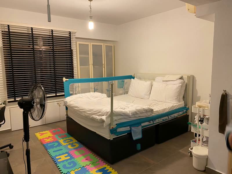 459 Clementi Avenue 3, 459 Clementi Avenue 3, 2 Bedrooms, 1,184 sqft, HDB Flat For Rent, by Cynthia Cheraphlin Lee Kwai Hoe, 24177447 - Masterbedroom - PropertyGuru.com.sg