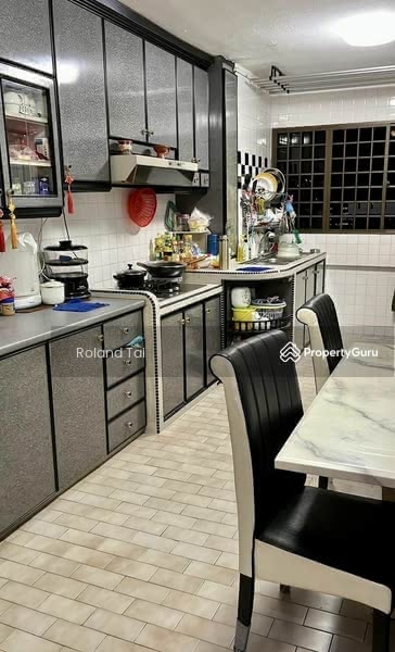 For Rent - 104 Woodlands Street 13