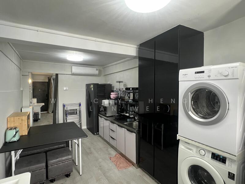 For Rent - 34 Whampoa West