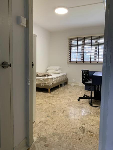 For Rent - 302 Clementi Avenue 4