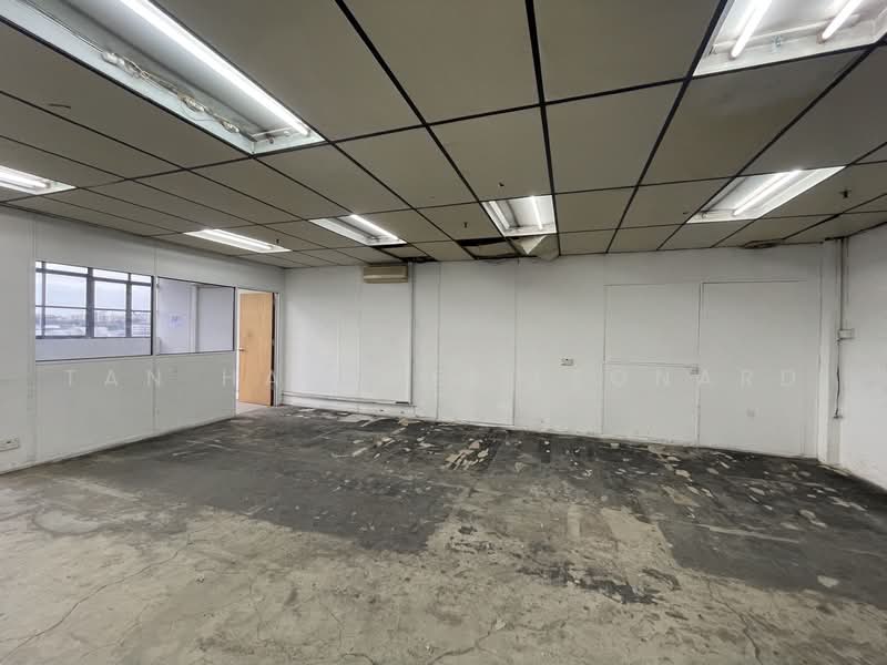 Da Jin Factory Building, 362 Upper Paya Lebar Road, 850 sqft, Light Industrial (B1) For Rent, by Tan Han Wei Leonard, 24179278 - CommercialGuru.com.sg