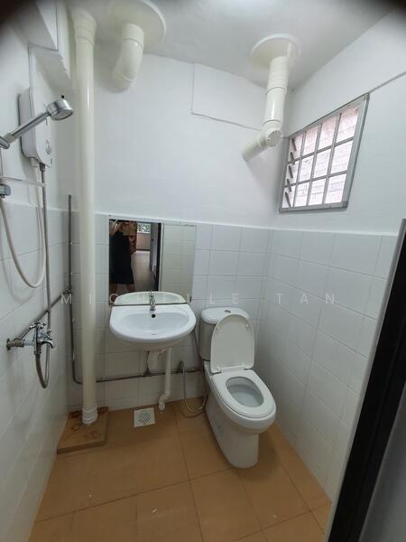 631 Ang Mo Kio Avenue 4, 631 Ang Mo Kio Avenue 4, 1,593 sqft, Shop / Shophouse For Sale, by Michelle Tan, 24179940 - CommercialGuru.com.sg