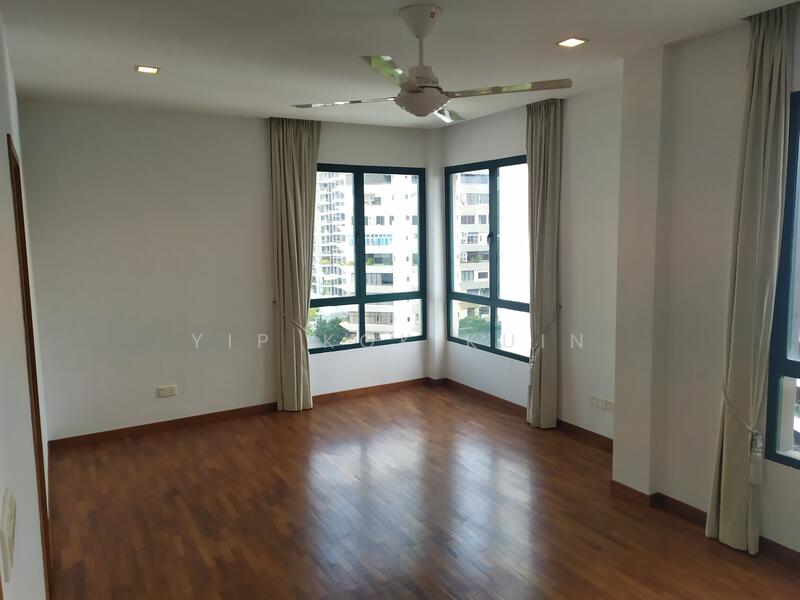 Palm Spring Condominium For Sale at S$ 7,000,000 | PropertyGuru Singapore - junior suite (upper floor)