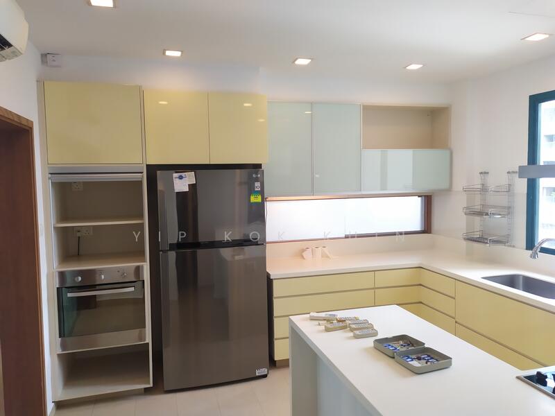 Palm Spring Condominium For Sale at S$ 7,000,000 | PropertyGuru Singapore - kitchen (lower floor)