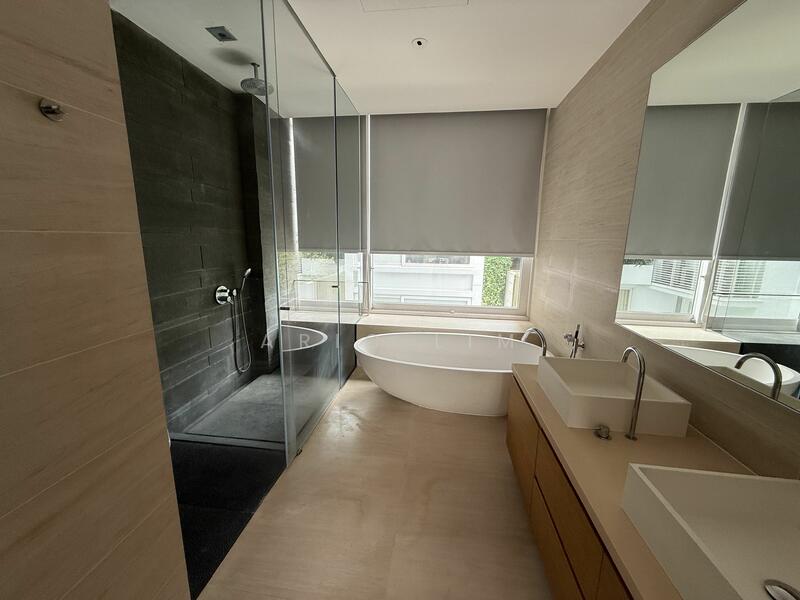 For Sale - 8 Napier