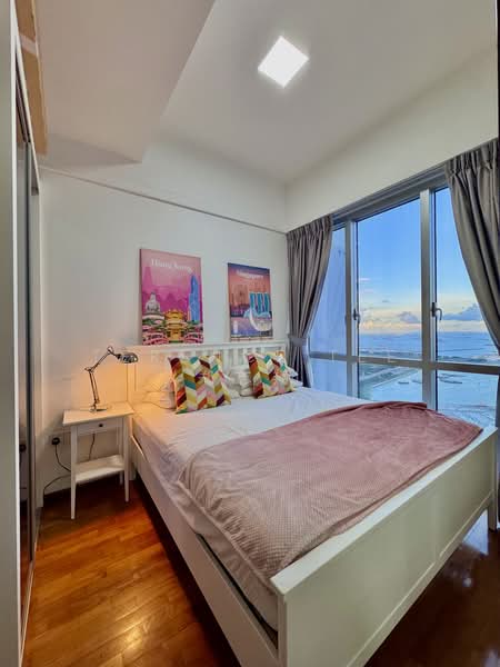 Eon Shenton, 70 Shenton Way, 2 Bedrooms, 1,045 sqft, Condominium For Rent, by Terence Tee (郑志翔), 24181910 - PropertyGuru.com.sg