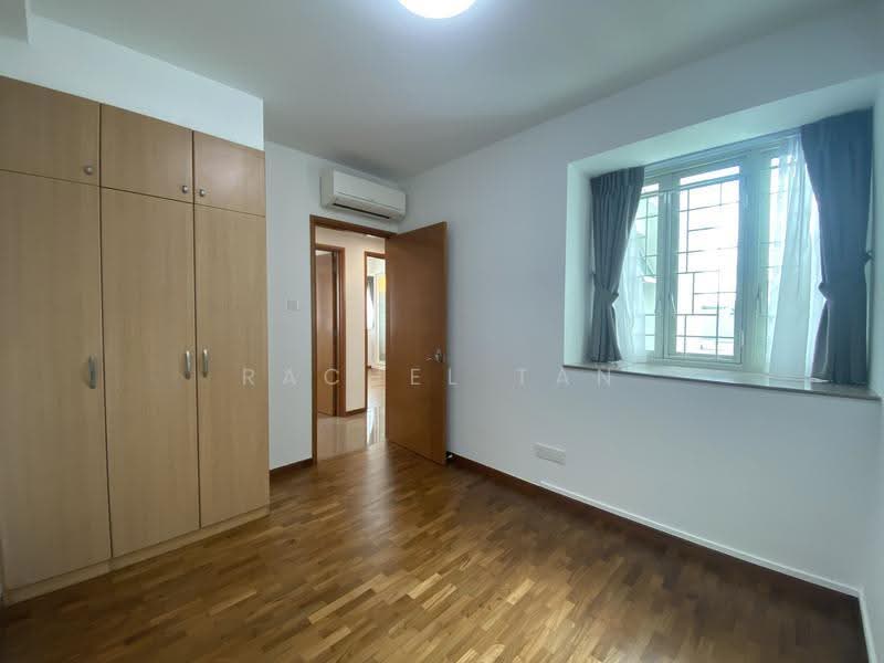 Queens, 16 Stirling Road, Alexandra / Commonwealth, 3 Bedrooms, 1,184 sqft, Condominium For Rent, by Rachel Tan, 24182965 - PropertyGuru.com.sg