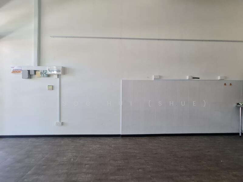 Eon Shenton, 70 Shenton Way, 291 sqft, Mall Shop For Sale, by Ho Soo Hui (Shue), 24183841 - CommercialGuru.com.sg