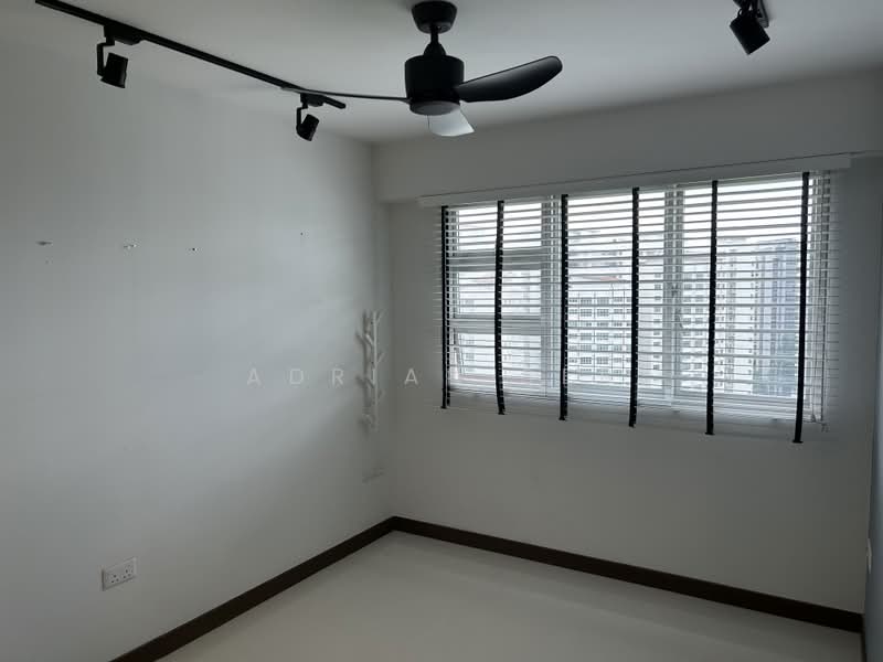 473A Upper Serangoon Crescent, 473A Upper Serangoon Crescent, 3 Bedrooms, 1,216 sqft, HDB Flat For Rent, by Adrian See, 24184703 - Common Bedroom - PropertyGuru.com.sg