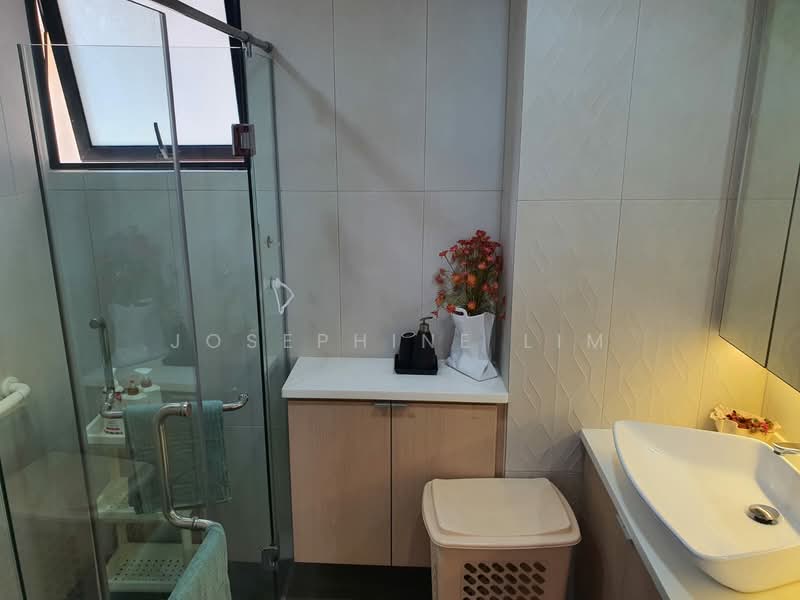 Tanglin View, 156 Prince Charles Crescent, 1 Bedroom, 872 sqft, Condominium For Rent, by Josephine Lim, 24185823 - PropertyGuru.com.sg