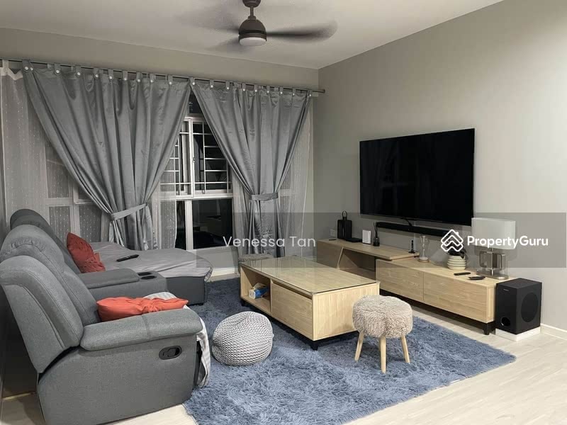 For Rent - 211C Compassvale Lane